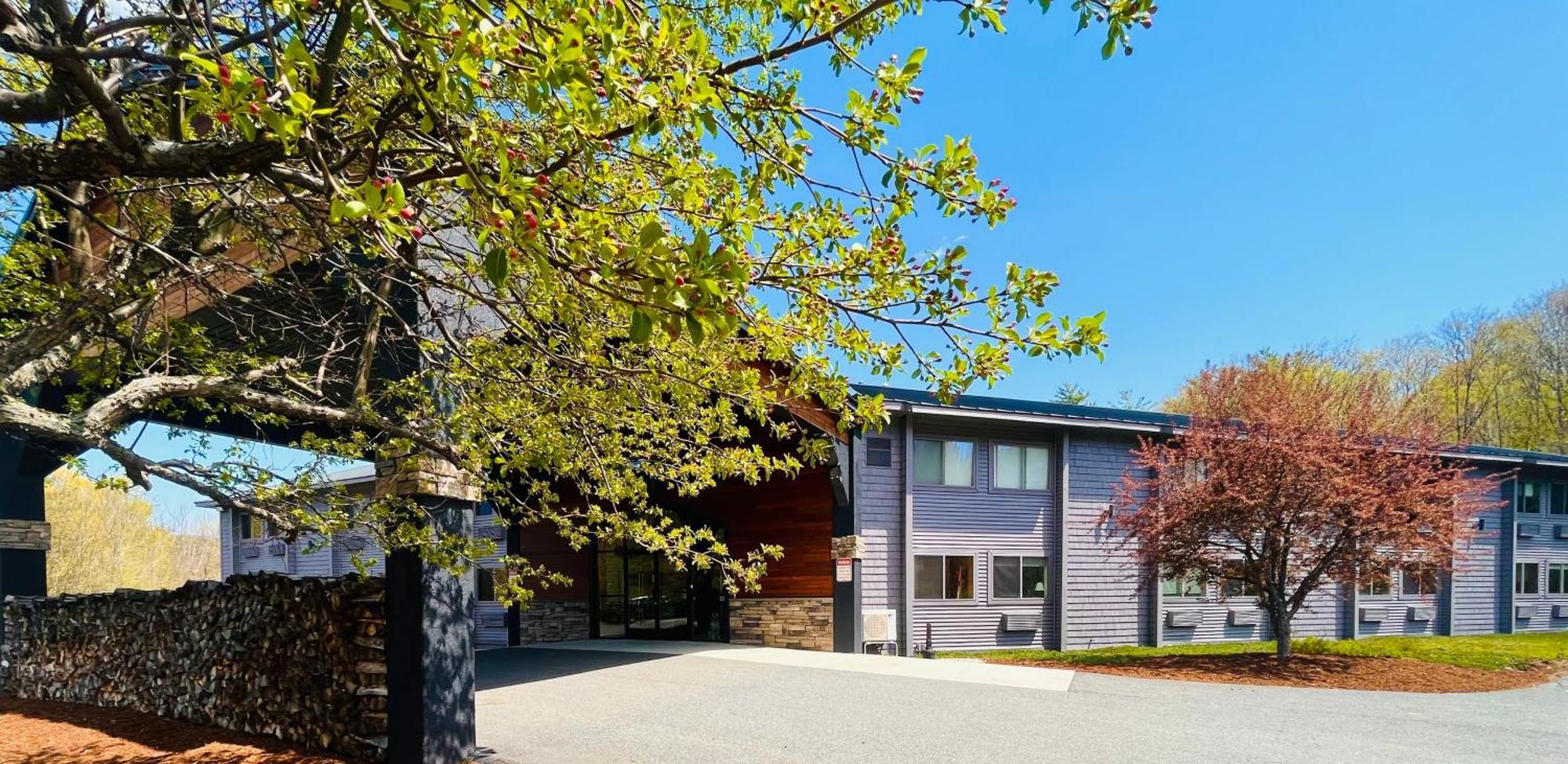 A Hotel Inn Sunapee Mount Sunapee Bagian luar foto